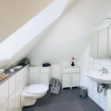 Moebliert-nahe Starlight Express In -wlan-netflix-loggia Oder Terrasse Lägenhet *