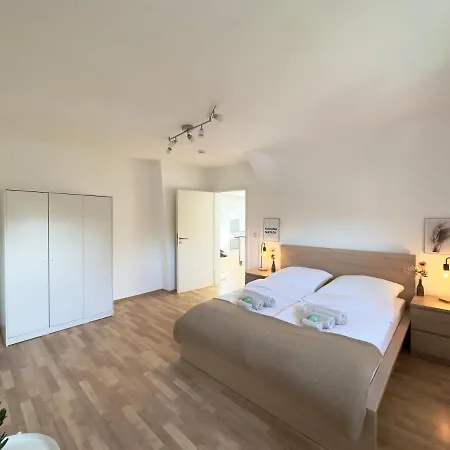 Moebliert-nahe Starlight Express In -wlan-netflix-loggia Oder Terrasse