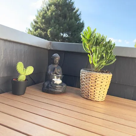 Apartment Moebliert-nahe Starlight Express In -wlan-netflix-loggia Oder Terrasse