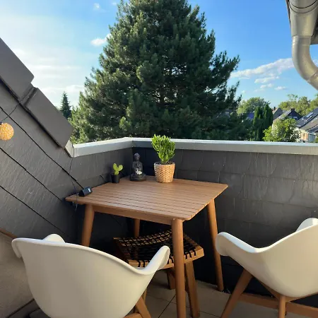 Moebliert-nahe Starlight Express In -wlan-netflix-loggia Oder Terrasse * Bochum