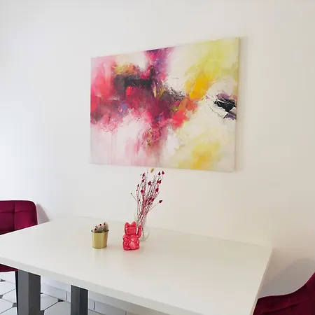 Moebliert-nahe Starlight Express In -wlan-netflix-loggia Oder Terrasse Bochum