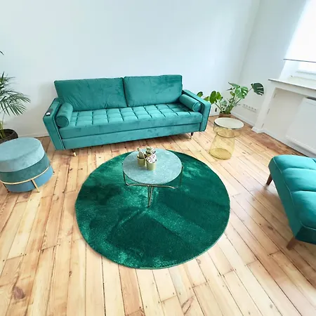 Moebliert-nahe Starlight Express In -wlan-netflix-loggia Oder Terrasse * Bochum