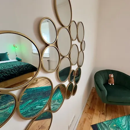 Moebliert-nahe Starlight Express In -wlan-netflix-loggia Oder Terrasse