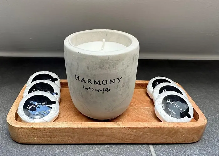 Lejlighed Moebliert-nahe Starlight Express In -wlan-netflix-loggia Oder Terrasse *