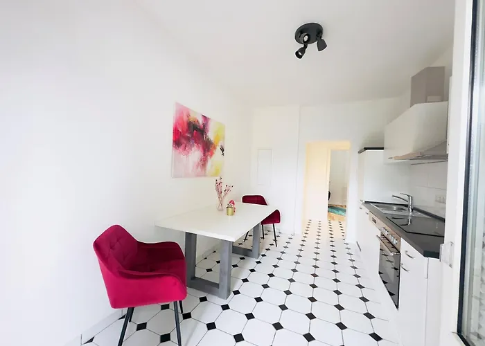 Moebliert-nahe Starlight Express In -wlan-netflix-loggia Oder Terrasse