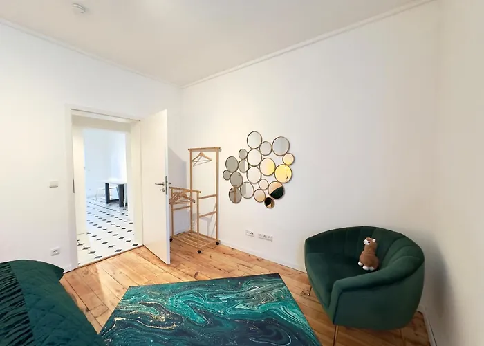 Moebliert-nahe Starlight Express In -wlan-netflix-loggia Oder Terrasse * Bochum